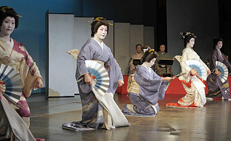 20151013122659geiko.jpg