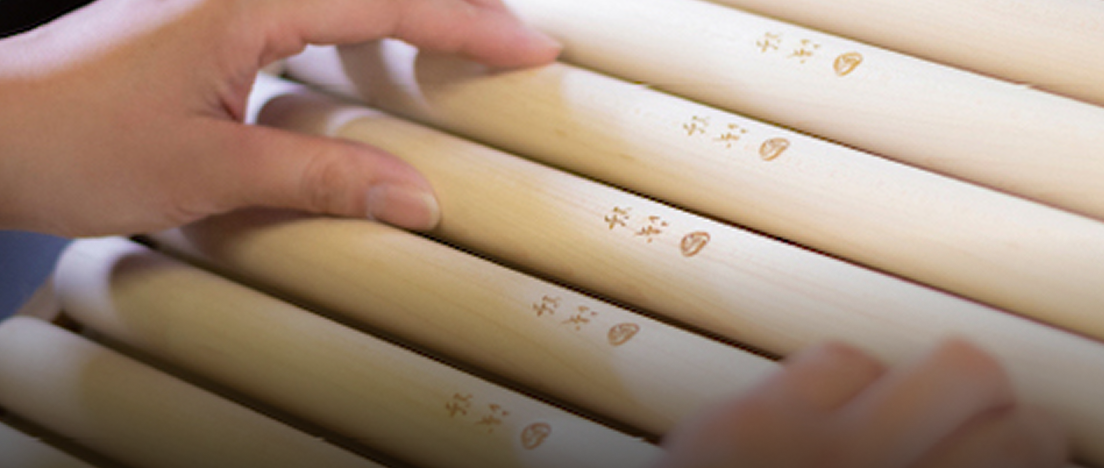 三味線 高級紅木三味線 一本溝金ホゾ 長唄他 東ザワリ 全面にトチ